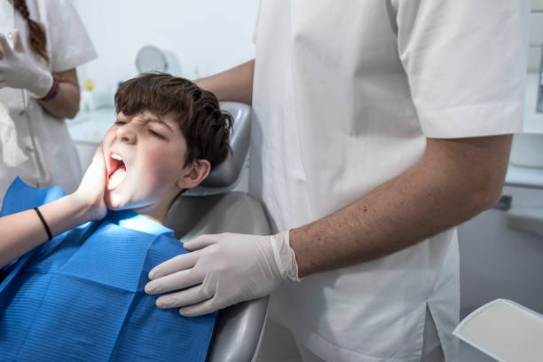 Best Emergency Treatment for Oral Infections in Negaunee, MI